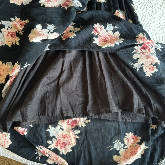 Band of Gypsies Floral Mini Dress - Picture 4 of 6